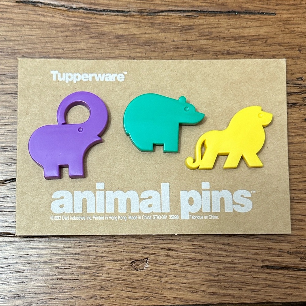 Tupperware Colorful Animal Brooch Set - Picture 5 of 5